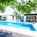 Луксозна вила Luxury Giardino Lozenetz Лозенец