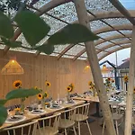Luxury Giardino Lozenetz Луксозна вила *