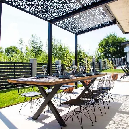 Luxury Giardino Lozenetz Villa