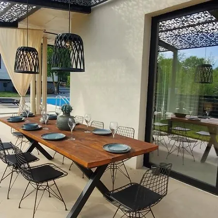 Luxury Giardino Lozenetz * לוזנטס