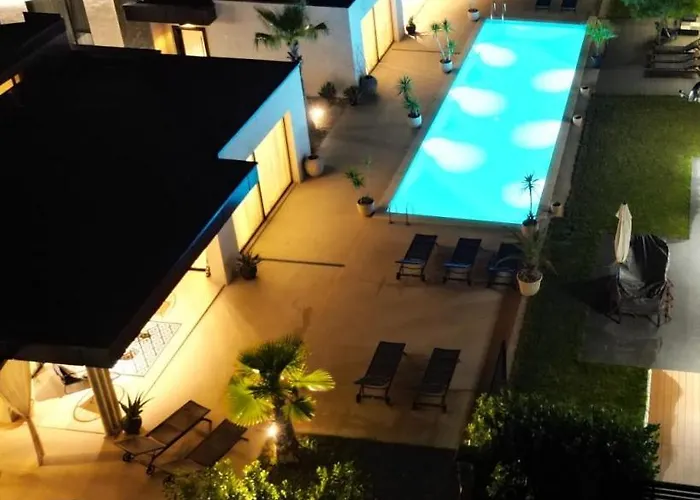 Luxury Giardino Lozenetz 别墅