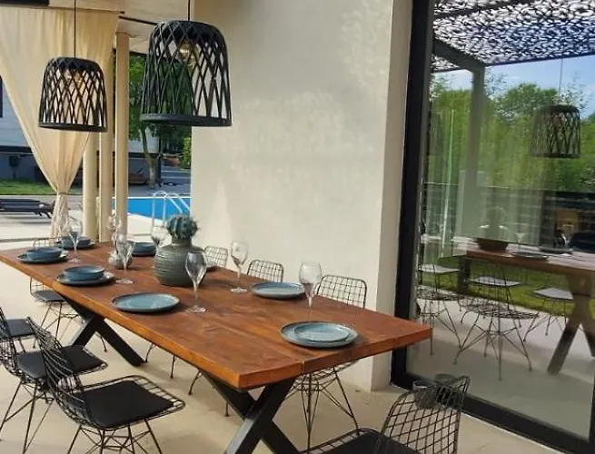 Luxury Giardino Lozenetz * 洛泽内茨