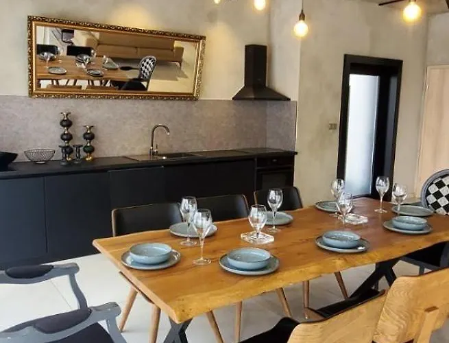 Luxury Giardino Lozenetz 洛泽内茨