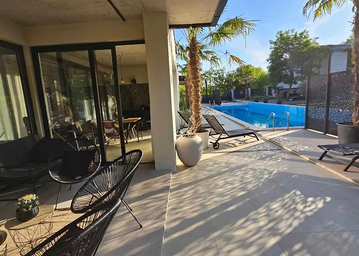 Luxury Giardino Lozenetz 洛泽内茨