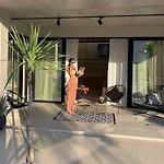 Луксозна вила Luxury Giardino Lozenetz *