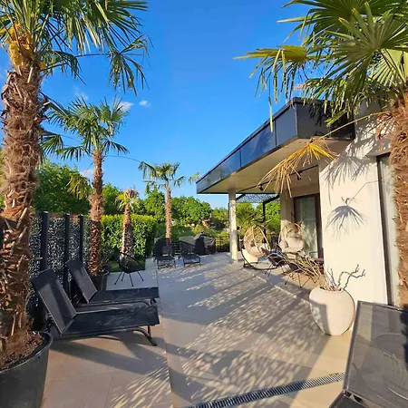 Luxury Giardino Lozenetz * Lozenec