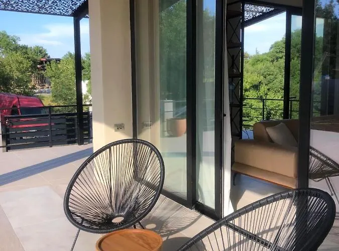 Luxury Giardino Lozenetz * Лозенец