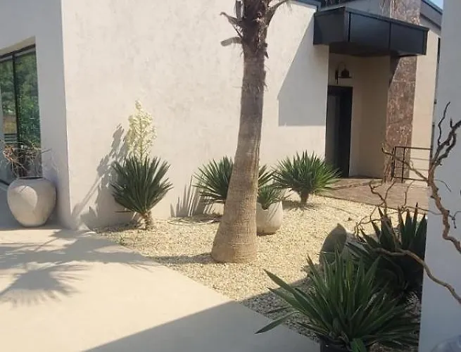 Luxury Giardino Lozenetz * Лозенец