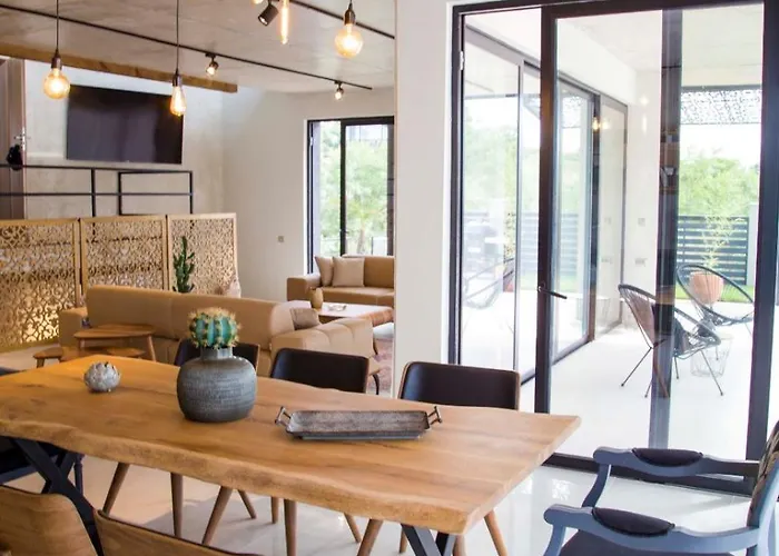 Вилла Luxury Giardino Lozenetz